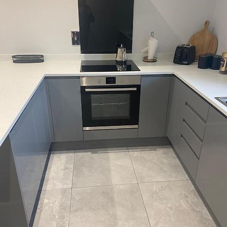 Modern 3-Bed Apartment In Magherafelt Sleeps 8 Eksteriør billede