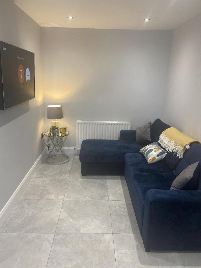 Modern 3-Bed Apartment In Magherafelt Sleeps 8 Eksteriør billede