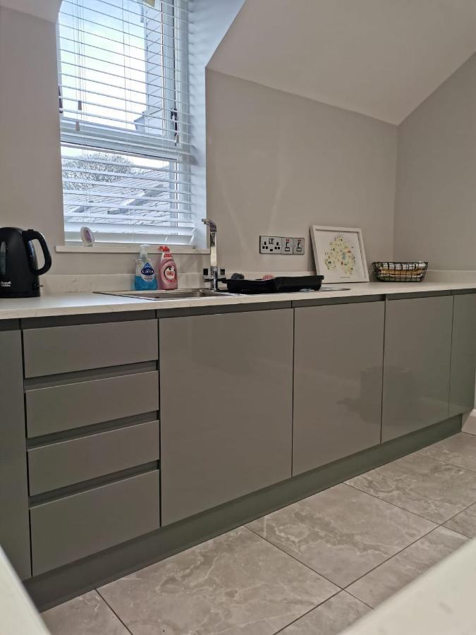 Modern 3-Bed Apartment In Magherafelt Sleeps 8 Eksteriør billede